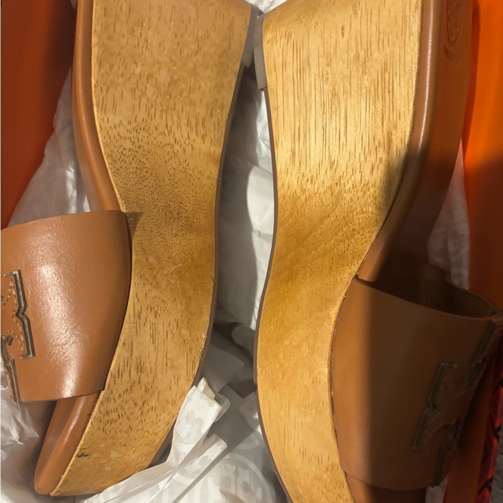 EUC Tory Burch Tan Wedges in box - Picture 10 of 13